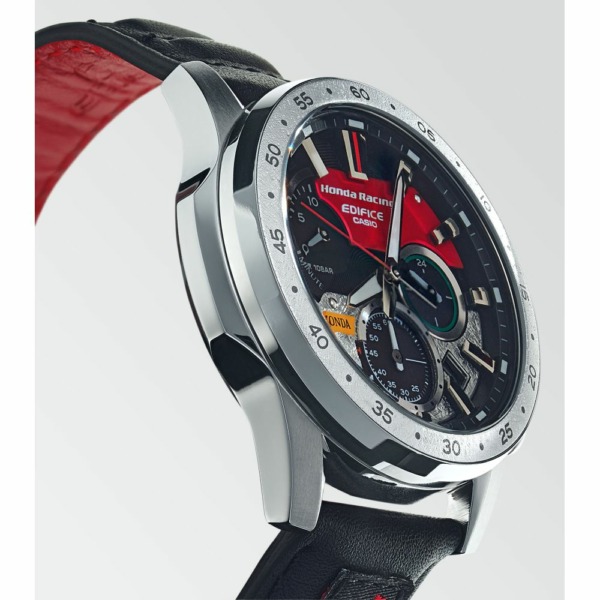 Honda Racing Casio Edifice EQS-930HR-1AER Seitenansicht